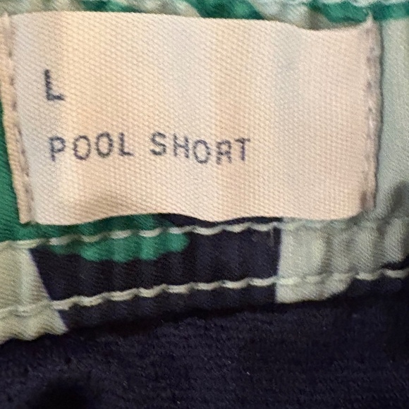 Gap Green/Navy/Yellow Tropical Hawaiian Pool Shorts/Swim Trunks; Size L - Picture 10 of 12